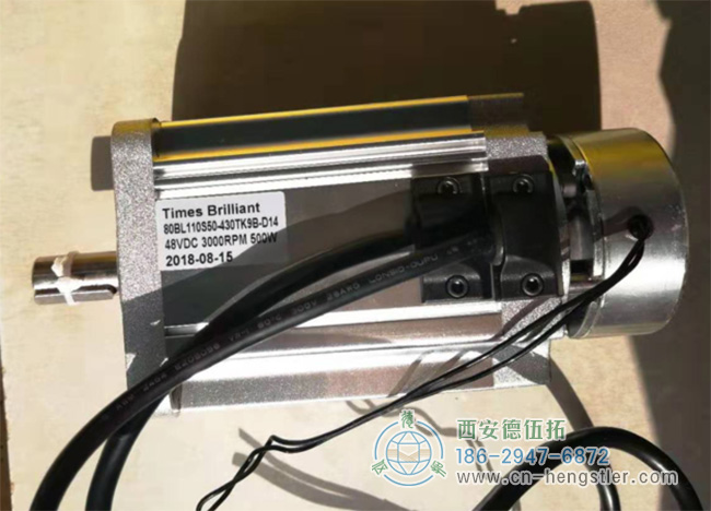 一款帶編碼器的步進(jìn)電機(jī) 一款帶編碼器的步進(jìn)電機(jī)